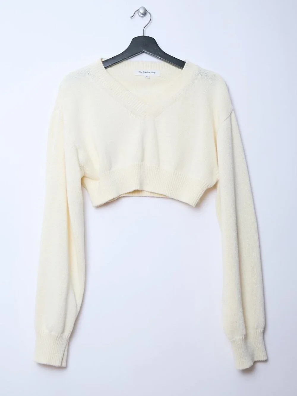The Frankie Shop 100% Cotton Cropped V-Neck Ivory Sweater cottagecore coastal